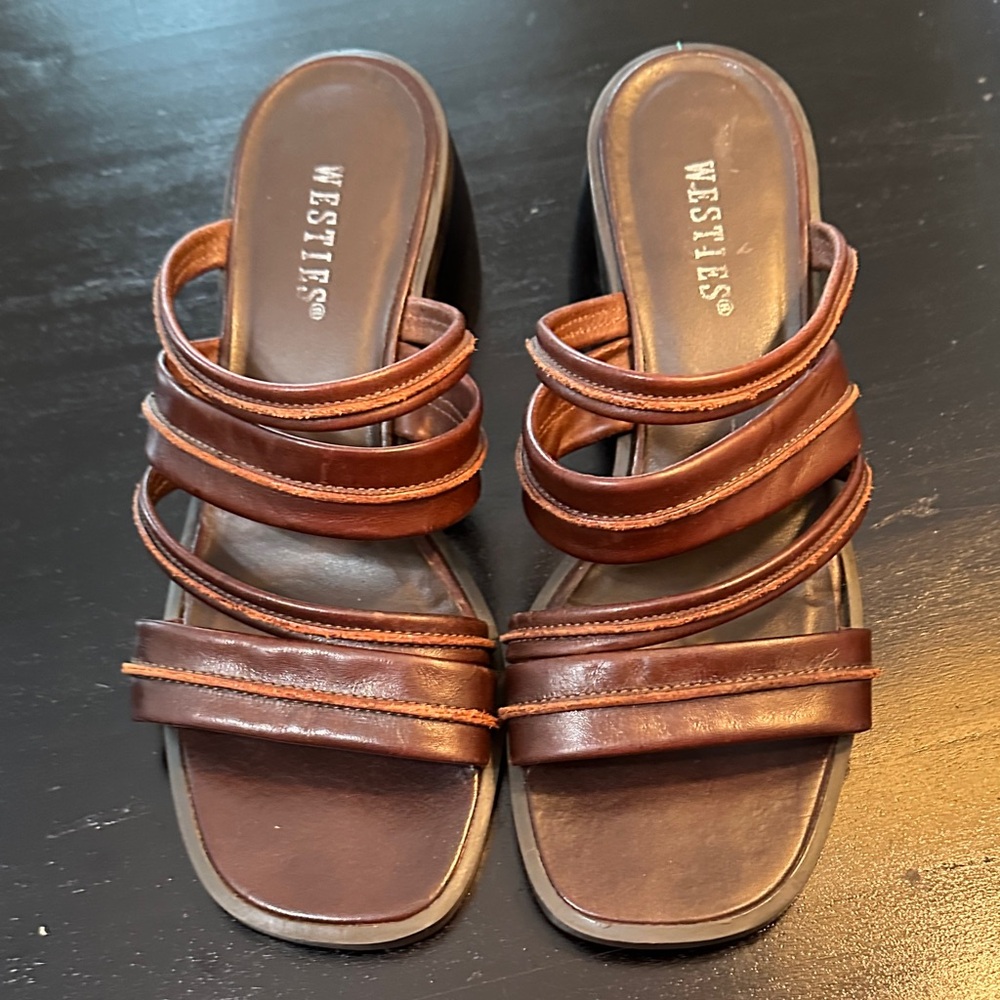 Westies Brown Strappy Sandals - size 8